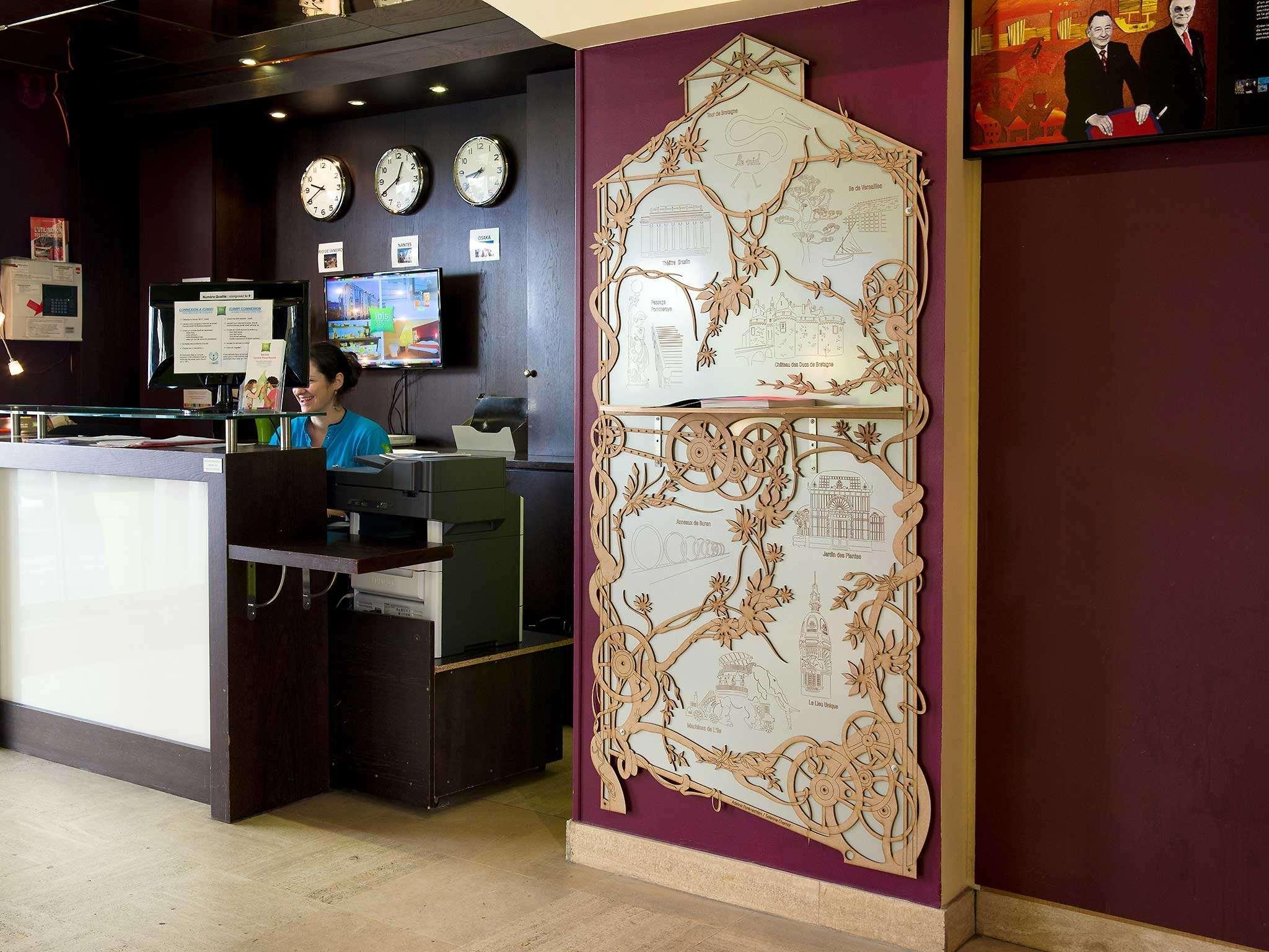 Ibis Styles Nantes Centre Place Royale Экстерьер фото