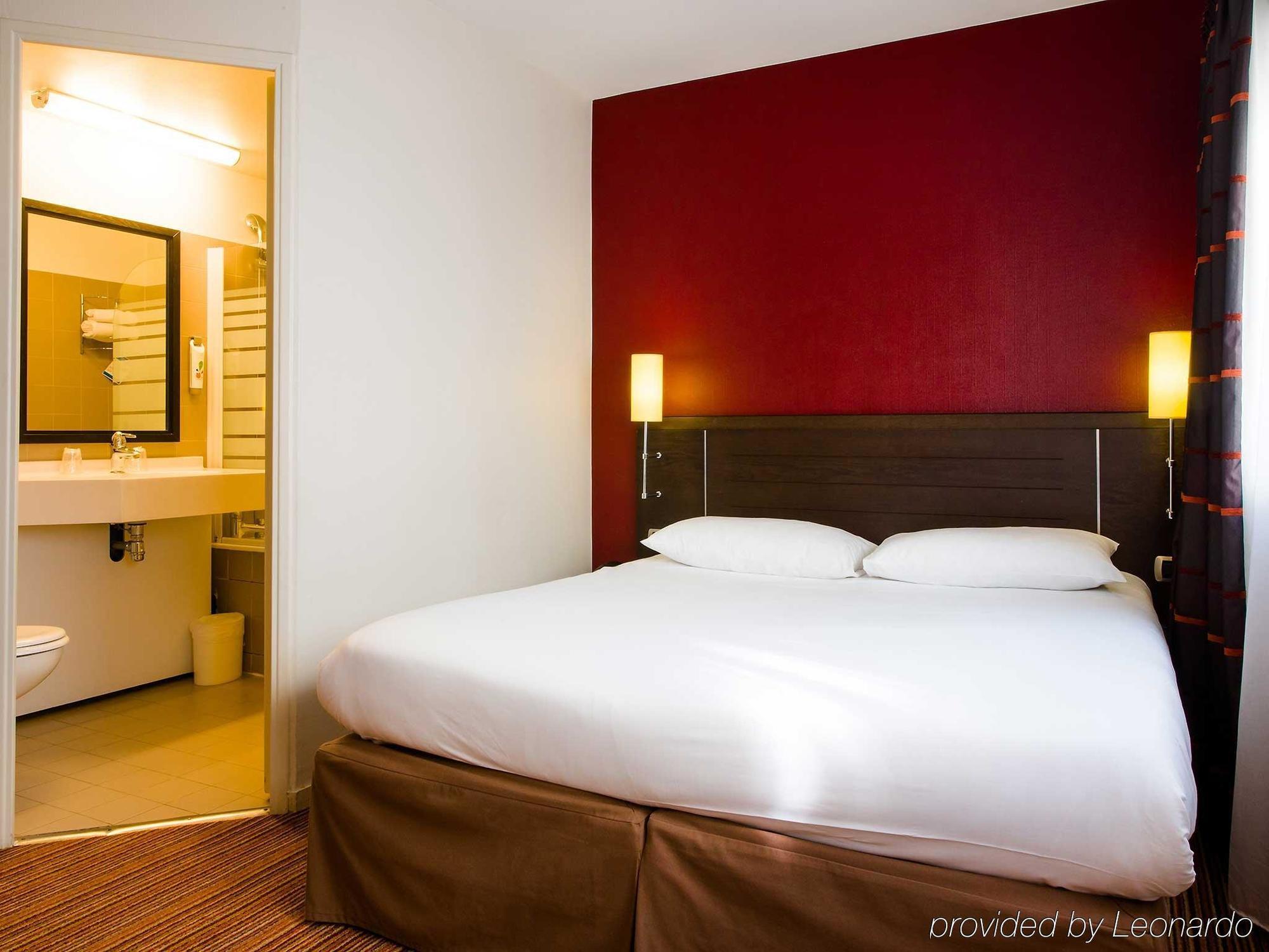 Ibis Styles Nantes Centre Place Royale Экстерьер фото