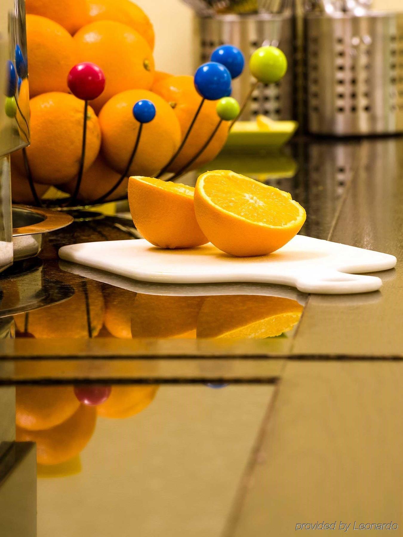 Ibis Styles Nantes Centre Place Royale Экстерьер фото